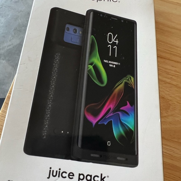 Mophie Phone Charger - Picture 2 of 4